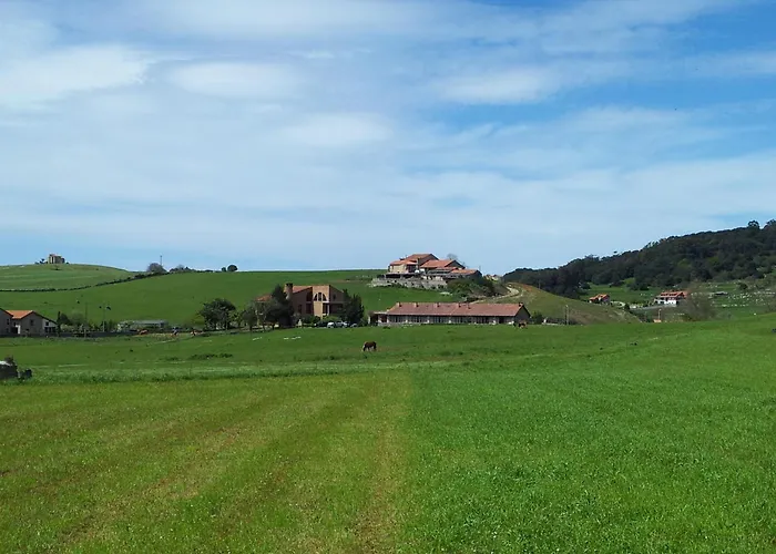 Apartamentos La Roblera