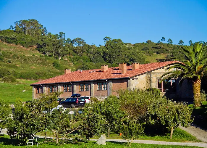 Apartamentos La Roblera